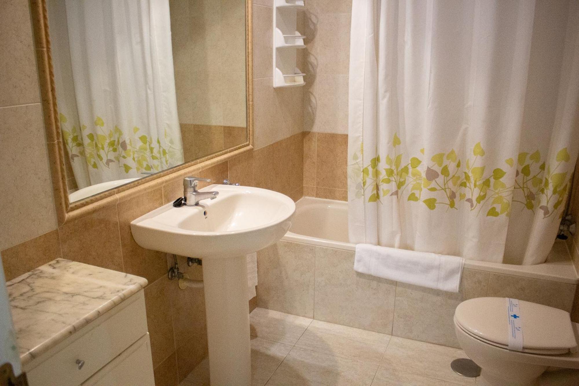 Apartamentos Coral Beach Unitursa カルプ エクステリア 写真