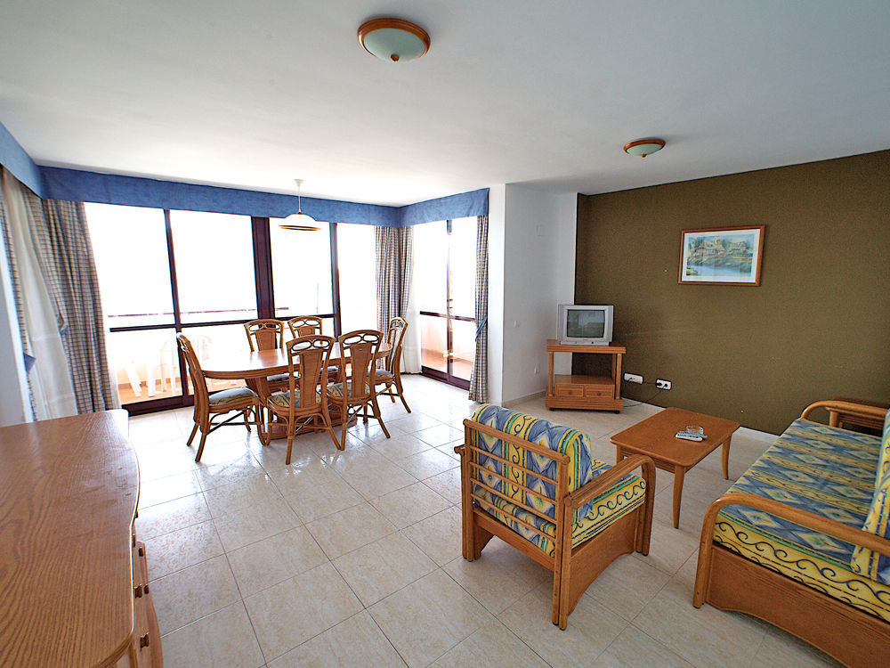 Apartamentos Coral Beach Unitursa カルプ エクステリア 写真