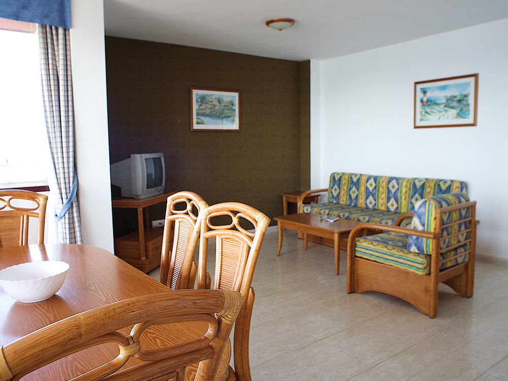 Apartamentos Coral Beach Unitursa カルプ エクステリア 写真